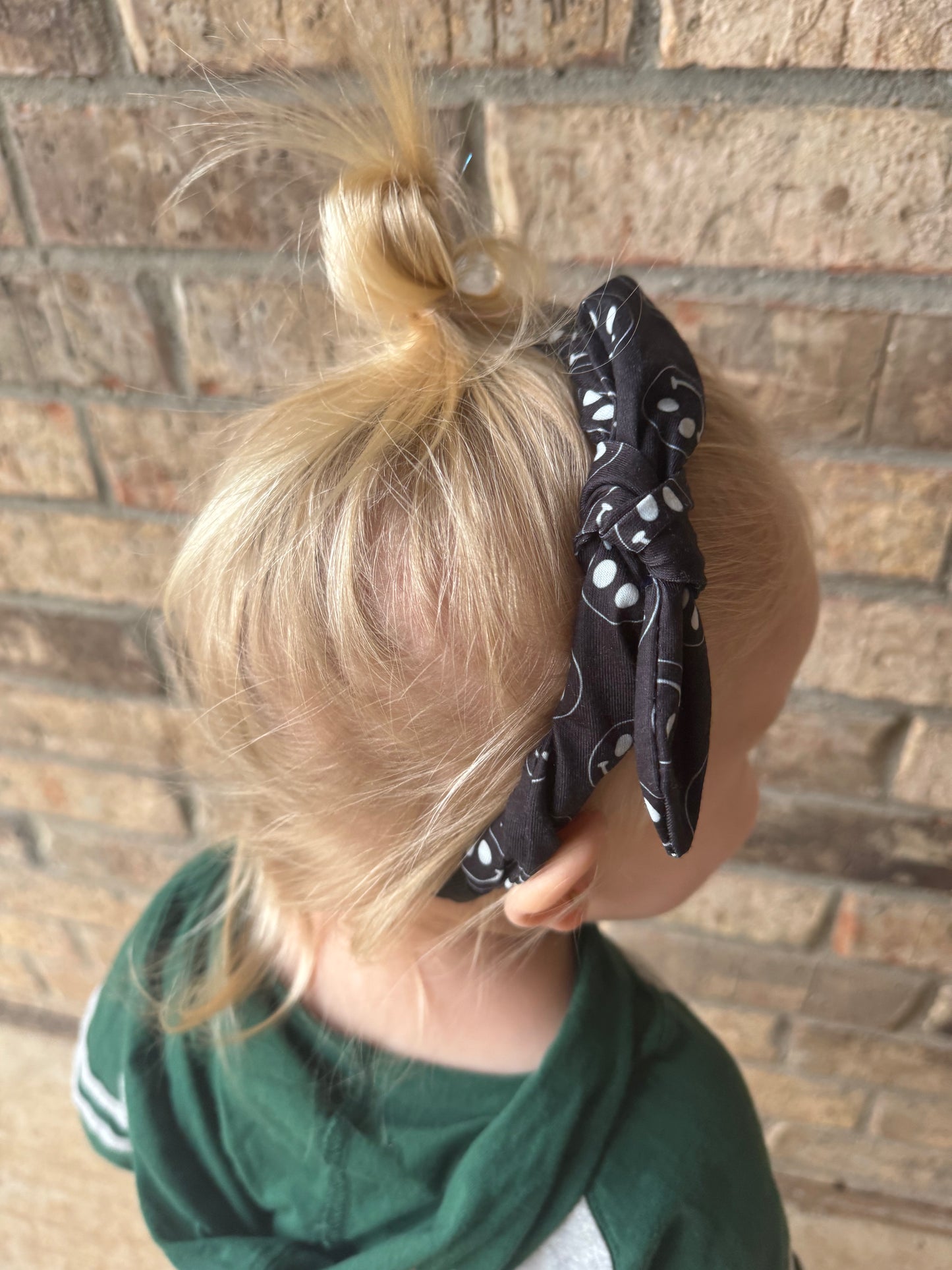 Black and White Smile Face Bow Hard Headband